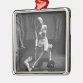 取除かれる足および腕を搭載するマネキン メタルオーナメント (左)