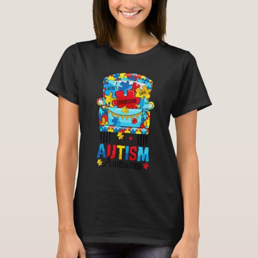 受け入れ愛を理解するパズルピースTruck Austtim Tシャツ (正面)