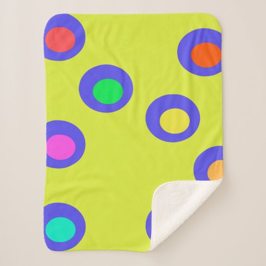 受け飛んでいる皿 シェルパブランケット (正面)