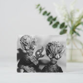 受皿の人の郵便はがき ポストカード (スタンド正面)