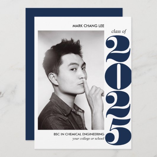 叙事年 |ネイビーブルーカレッジ写真卒業 カード (正面/裏面)