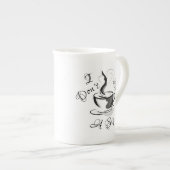 口が与え利かない ボーンチャイナマグカップ (正面右)