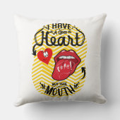 口が良い、ハートが良い クッション (裏面)