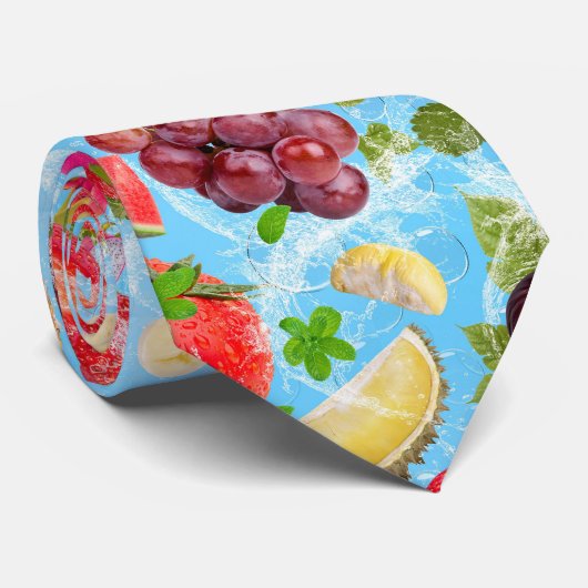口に水を入れる熱帯果実 ネクタイ (ロール)