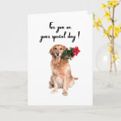 口に花を咥えたかわいい犬、犬の誕生日カード カード (黄色い花)