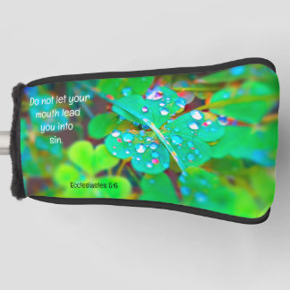 口の中にゴルフパターカバーを置く ゴルフヘッドカバー