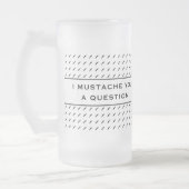 口ひげで質問モダンストライプする フロストグラスビールジョッキ (左)