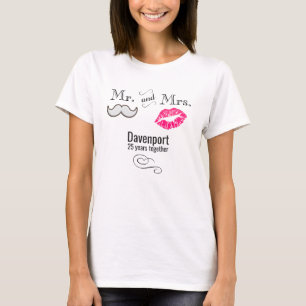 口ひげと唇ミセス・アニバーサリー Tシャツ