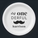 口ひげのあるMr.Onederfulの名前 ペーパープレート<br><div class="desc">このモノクロのナプキンデザインで、あなたの小さな少年の最初の誕生日パーティーのための美しいデコモダンアを作成する。タイポグラフィとモダン口ひげデザインを備え、その下に名前を選ぶ。</div>