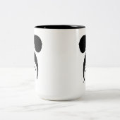口ひげの飛行士のスタイルのサングラスのマグ ツートーンマグカップ (中央)