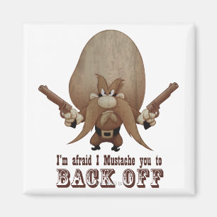 口ひげを口にして後ろへ下がる マグネット