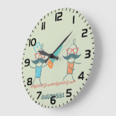 口ひげキャラクター付き自乾式の医療ユーモア ラージ壁時計 (傾斜)