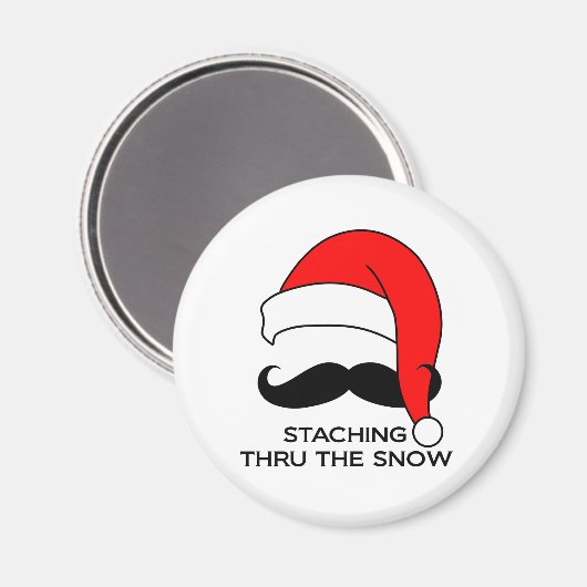 口ひげクリスマス – 雪の上を歩く マグネット (正面/裏面)