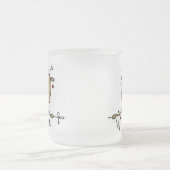 口やかましい女のトナカイのTシャツおよびギフト フロストグラスマグカップ (中央)