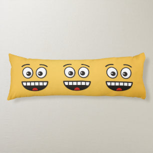 口を開けて微笑む顔 ボディピロー