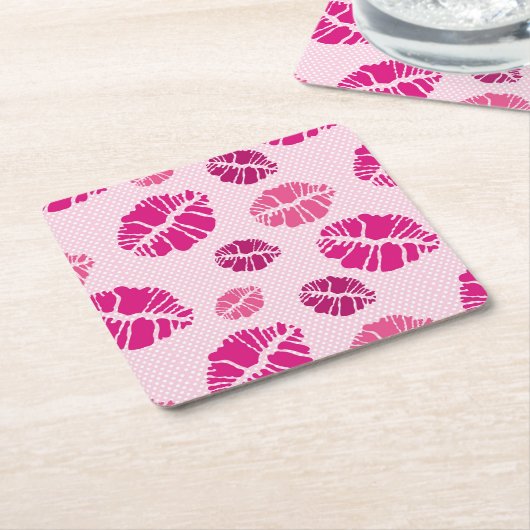 口紅のキスの形のプリントパターン スクエアペーパーコースター (アングル)