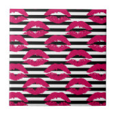 口紅のキスB&Wの縞模様 タイル (正面)