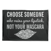 口紅の化粧の感動的な引用文の白黒 枕カバー (裏面)