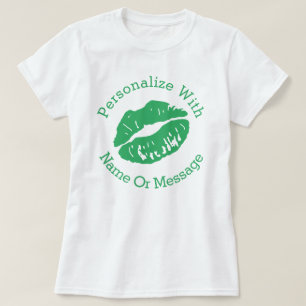 口紅パーソナライズされたキス(緑) Tシャツ