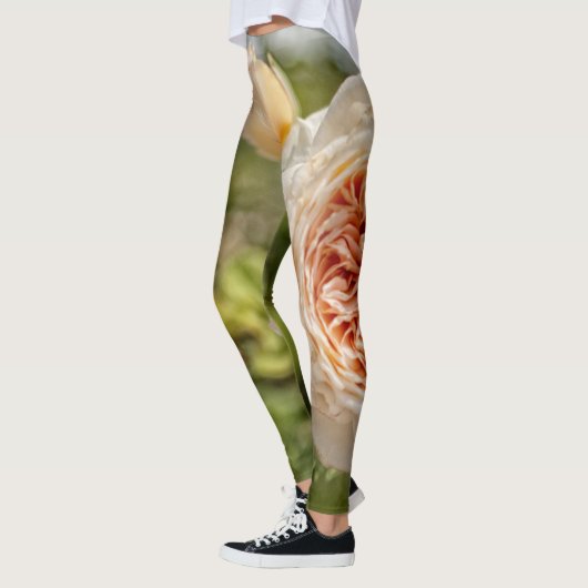 古いばら色のレギンス、静かにピンク レギンス (左)