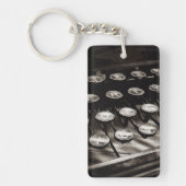 古いアンティークタイプライタ鍵白黒 キーホルダー (正面)