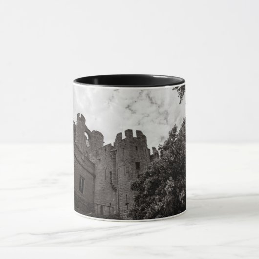 古いイギリスの城。 マグカップ (中央)