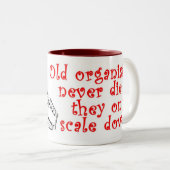 "古いオルガン奏者決してマグ"は死にません ツートーンマグカップ (正面右)