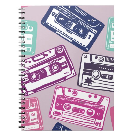 古いオーディオを使ったヴィンテージハンドのシームレスなパターン ノートブック (正面)