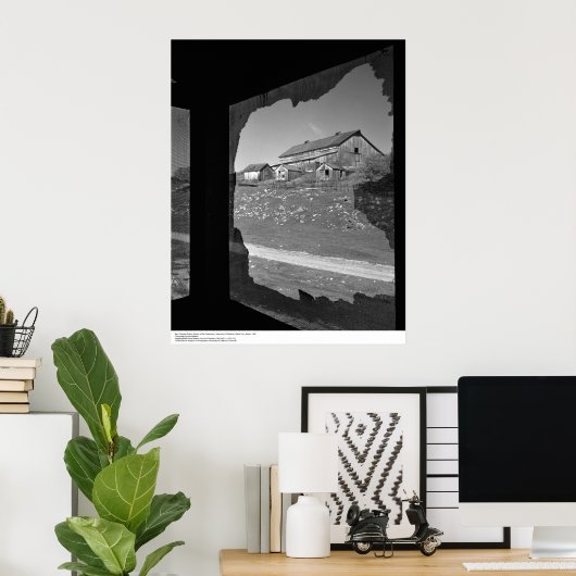 古いクックハウスの壊れたスクリーンを通して納屋 ポスター (ホームオフィス)