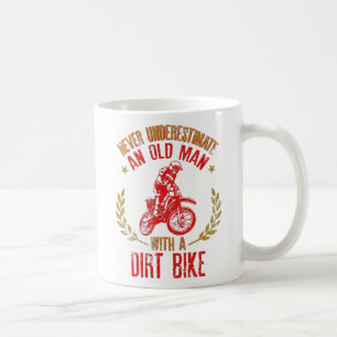 古いケシを泥のバイクで過小評価しない コーヒーマグカップ