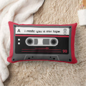 古いスクールレッドとブラックカセットミックステープ ランバークッション (ブランケット)