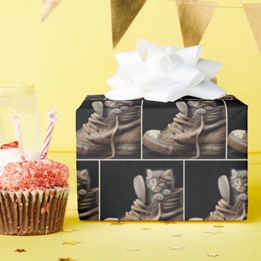 古いスニーカーの子猫 ラッピングペーパー (誕生日パーティー)