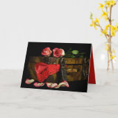 古いスーツケースの記念日に赤い下着とバラ カード (黄色い花)