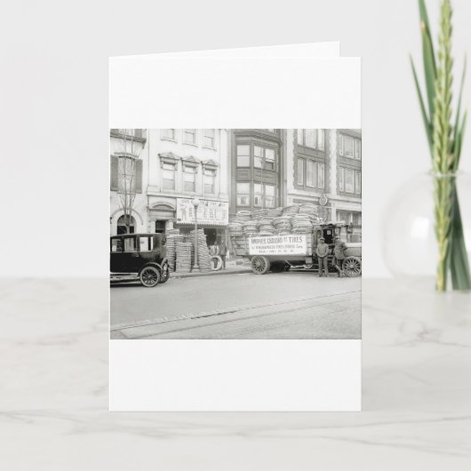 古いタイヤの店、20年代 カード (正面)