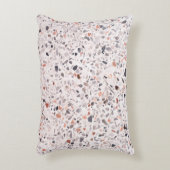 古いテラッツォのテクスチャ、ハンパーパターン。 アクセントクッション (正面(垂直))