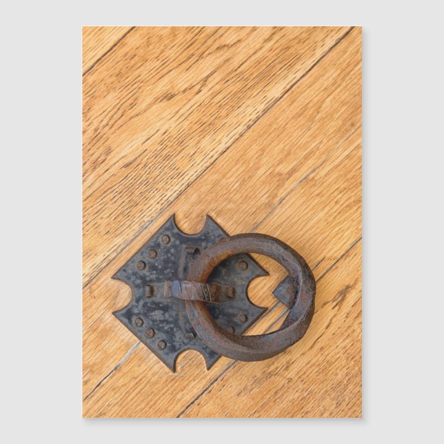 古いドアノッカー (正面)