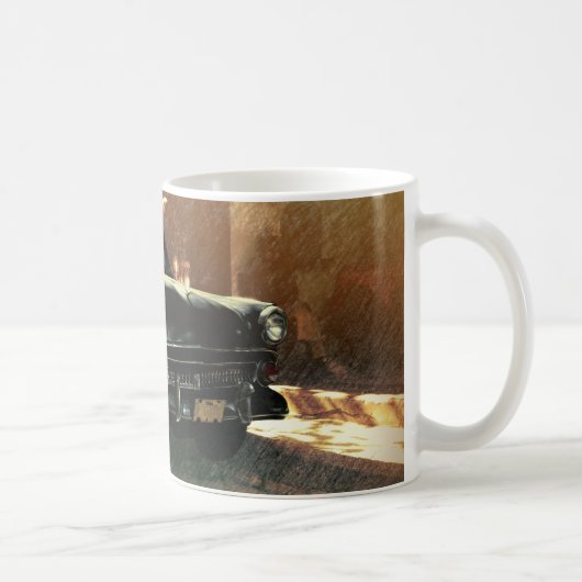 古いハバナ、キューバのマグカップの通り上のアメリカの車 マグカップ (右)