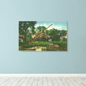 古いハロウハウスの外観# 2 キャンバスプリント (インサイチュ (ウッドフロア))