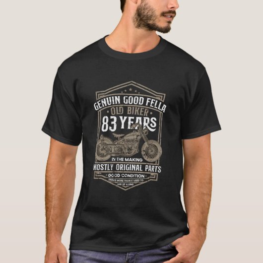 古いバイクもしくは自転車に乗る人83年の製造83th誕生日Bik Tシャツ (正面)