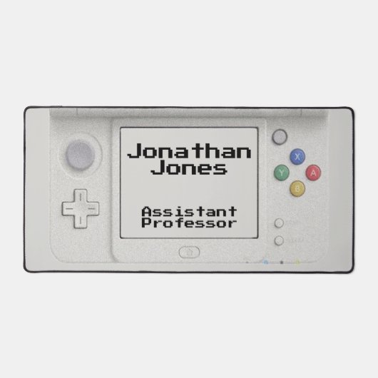 古いパーソナライズされた学校手持ち電子ゲーム デスクマット (正面)