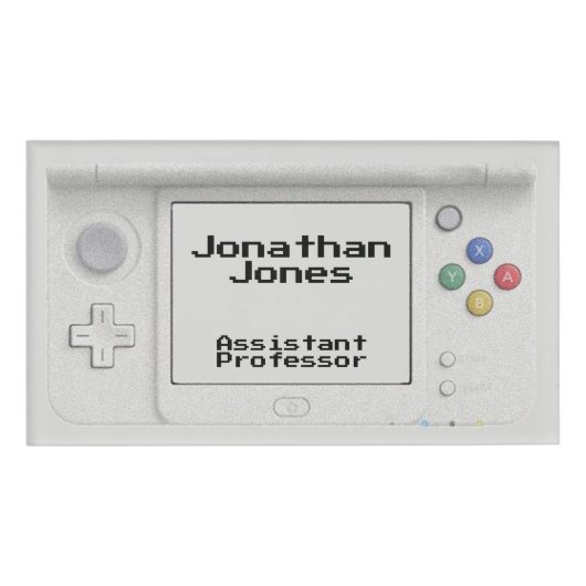 古いパーソナライズされた学校手持ち電子ゲーム 名札 (正面)