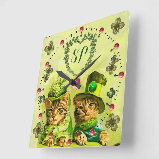 古いファッションのセントパトリックのおもしろいな猫、ハートのモノグラム スクエア壁時計 (傾斜)
