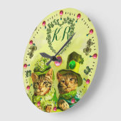 古いファッションのセントパトリックのおもしろいな猫、ハートのモノグラム ラージ壁時計 (傾斜)