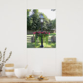 古いファッションランプのポストぶら下がったの花 ポスター (キッチン)