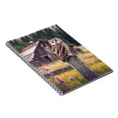 古いフェンスのポストにフクロウ ノートブック (右側)