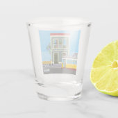 古いリスボンの家に猫と黄色のトラム ショットグラス (裏面)