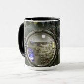 古いレトロな潜水艦で潜る マグカップ (正面左)