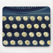 古いヴィンテージのタイプライター型キーボードの鍵 マウスパッド (正面)