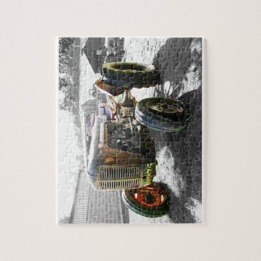 古いヴィンテージのトラクターの農業機械 ジグソーパズル (縦)