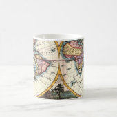 古いヴィンテージの旧式な世界地図のイラストレーションのスケッチ コーヒーマグカップ (中央)